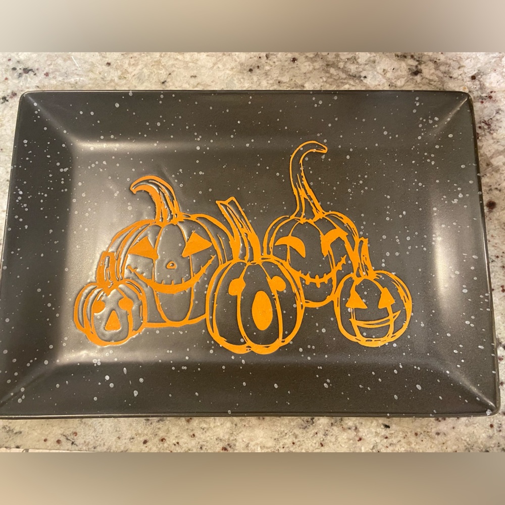 New - Global Design Connections Halloween Serving Tray